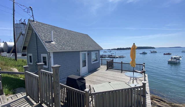 Camprene- Small, Oceanfront Cottage in Stonington