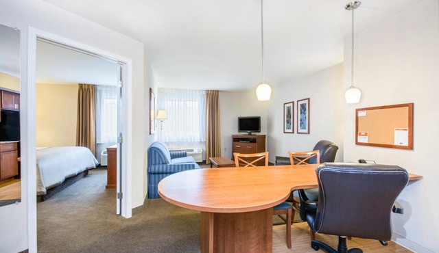 Candlewood Suites Pittsburgh-Cranberry by IHG