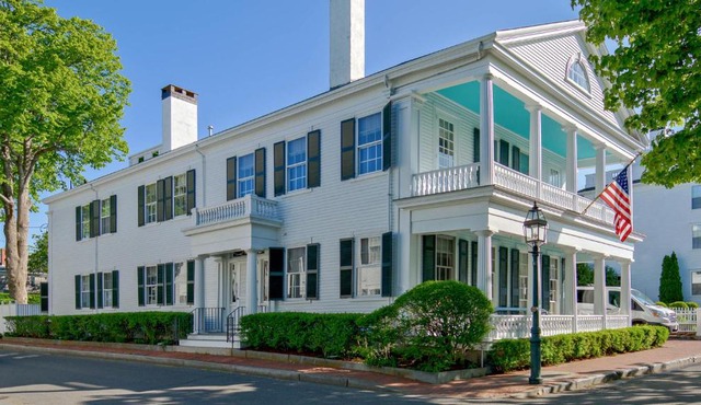 Captain Morse House - Luxury, Waterfront, Town, & Beaches - 5 stars