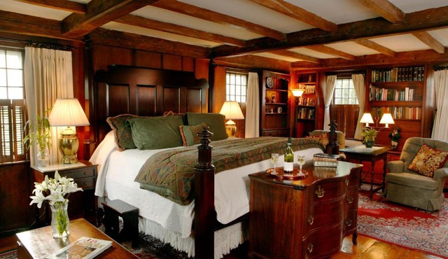 Captain's House Inn
