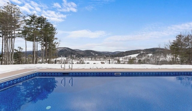 Casita Alta Luxury house with heated pool in Woodstock, VT