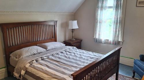 Century House on Quarter acre lot