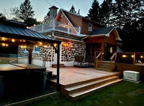 Chalet des cascades in Saint-Jean-de-Matha