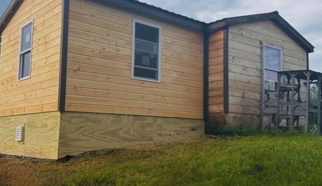 Charming 1-bedroom house on 2 acres in peaceful Orrington