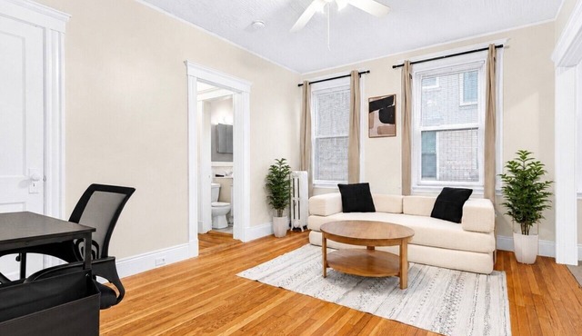 Charming 1BR Apt in Boston w/ROKU TV!