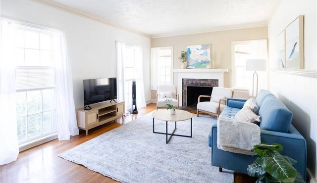 Charming 1st Floor Shaker Heights 2BR, 1BA apartment beautifully furnished.