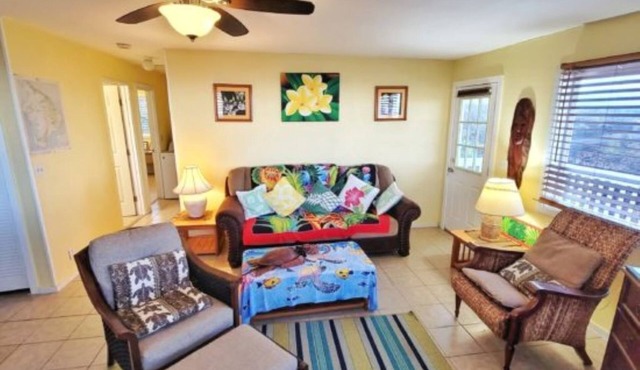 Charming 2 bdr cottage in Ocean View - 30 min to Black Sands Beach 45 to Volcano in Ocean View