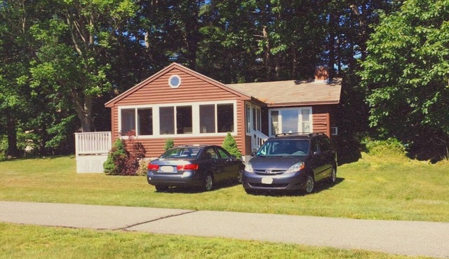 Charming 2-bedroom cabin with Wi-fi, A/C and laundry in beautiful Ogunquit, ME