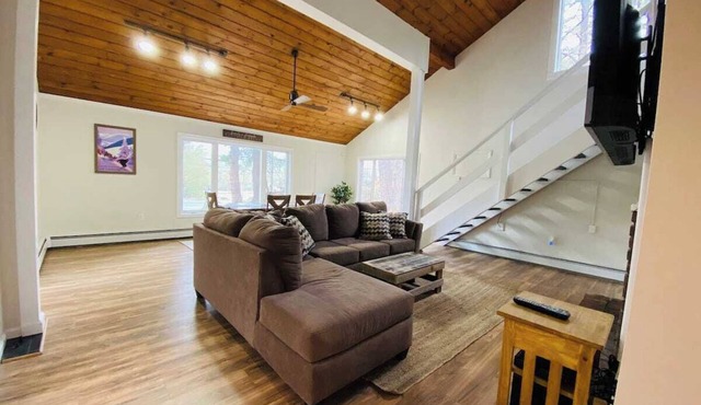 Charming 2-bedroom house with AC, WiFi in tranquil Conway