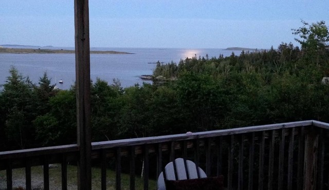 Charming 3-bedroom cottage in lovely Vinalhaven perfect for relaxing