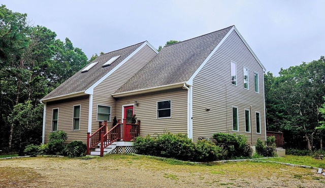 Charming 4-bedroom house with AC and WiFi in beautiful Edgartown
