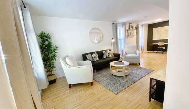 Charming downtown apartment located in a 2 unit home in Fredericton