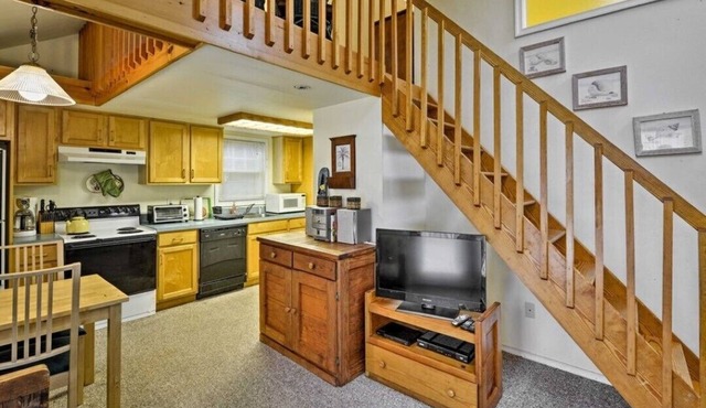 Charming Garden Cottage - Surf City Ocean Block!