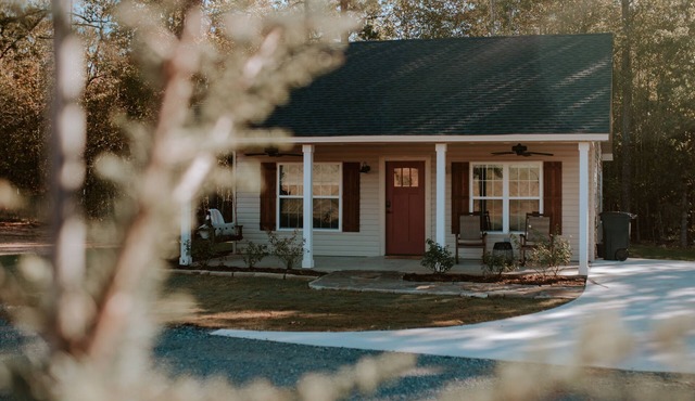 Charming modern cabin in the country! in Harleton