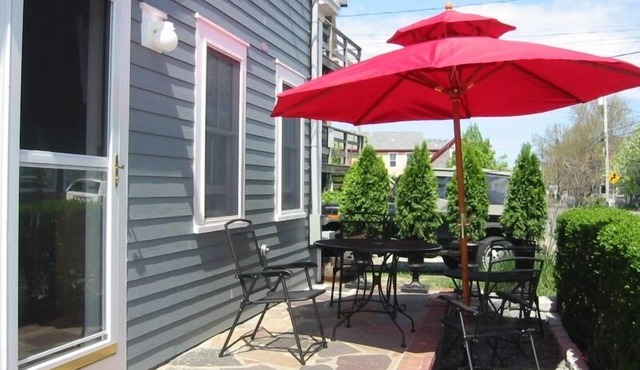 Charming,romantic,with parking right next to the condo atruly homeaway from home