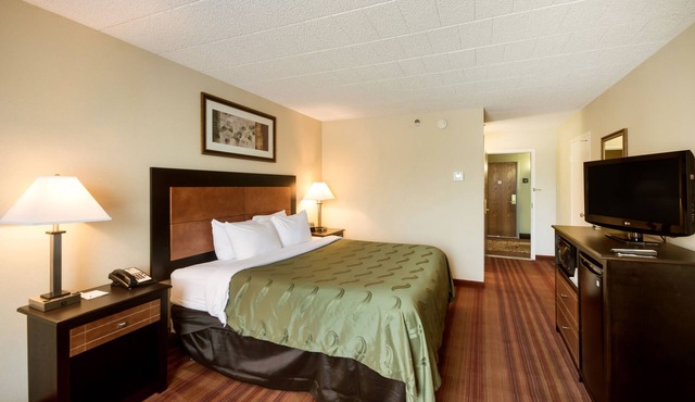 Chester Hotel & Conference Center