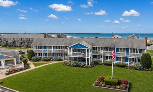 Colonial Acres Resort