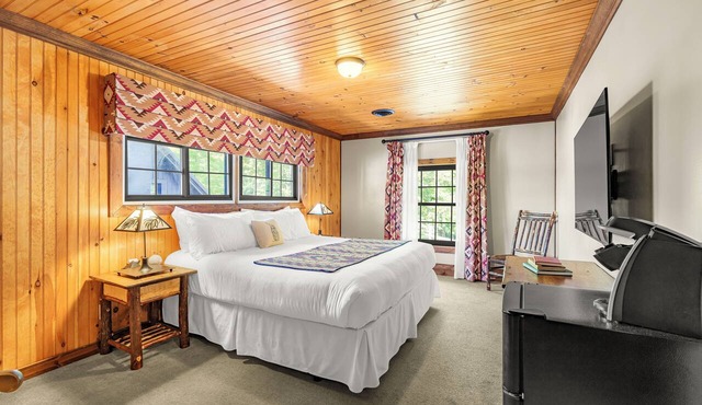 Come stay at Great Pines for amazing views!