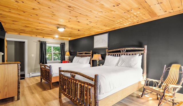 Come stay at the Alpine Lodge for amazing views!