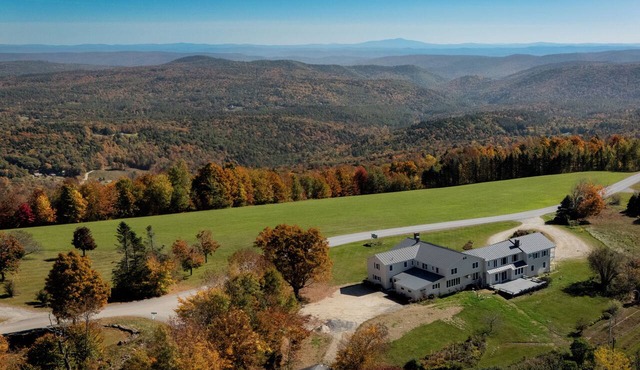Cooper Hill Inn