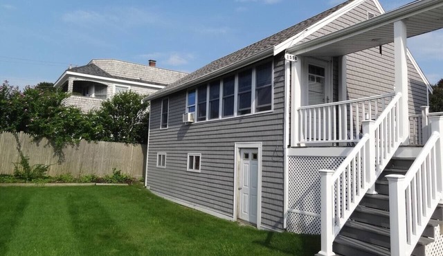 Cottage | 3 Min Walk to the Beach