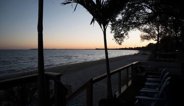 Cottage #7 · Lake Haven Beach Resort