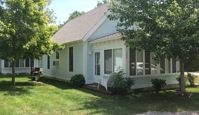 Cottages at Summer Village, fully furnished cottage, Wi-fi, heated pools, hot tub