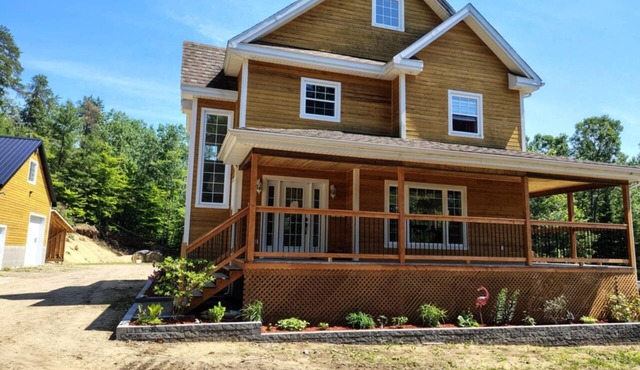 Country house with a forest trail and a mountain bike trail nearby. in Mandeville