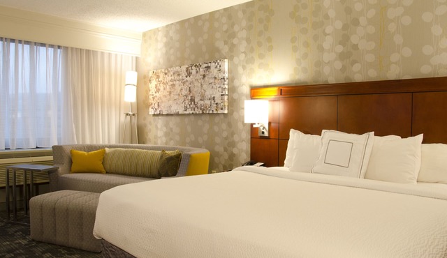 Courtyard by Marriott Waterbury Downtown