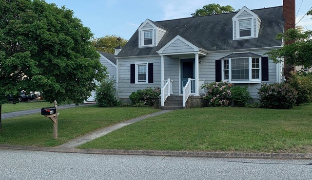 Cove View Cottage Charming 3-bedroom house with AC, WiFi in tranquil Waterford
