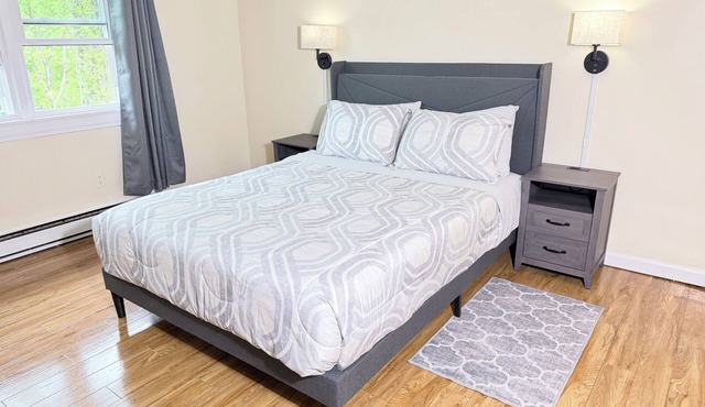 Cozy 1-bedroom apartment in beautiful Manchester with AC,Free Parking