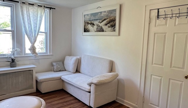 Cozy 1-bedroom apartment in enjoyable Union with AC and gym access