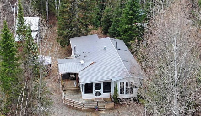 Cozy Algonquin-Area Cottage | ATV Trails, Lake Access, Fenced & Pet Friendly