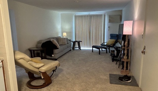 Cozy apartment with WiFi and fitness equipment in lovely Portsmouth