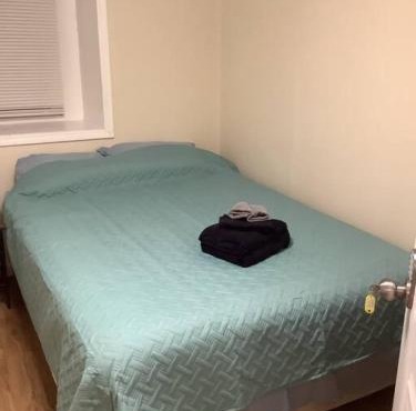 Cozy Apt near BU, Lourdes, UHS