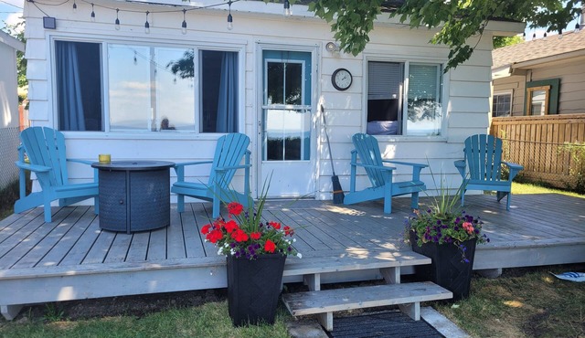 Cozy Beachfront Cottage
