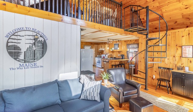 Cozy Cabin by the Creek - 7 Miles from Acadia National Park!