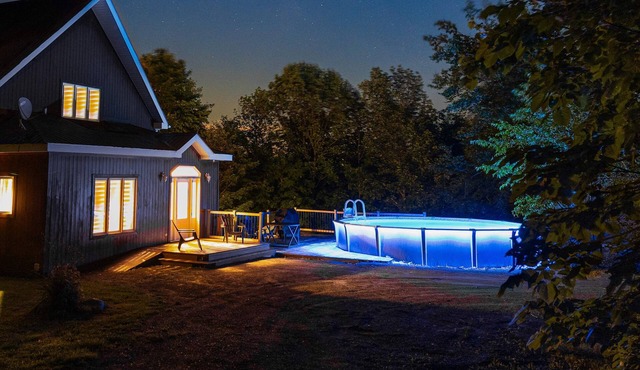 Cozy chalet with Pool and Spa