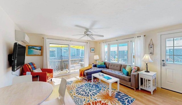 Cozy condo retreat with harbor views and perfect Provincetown location
