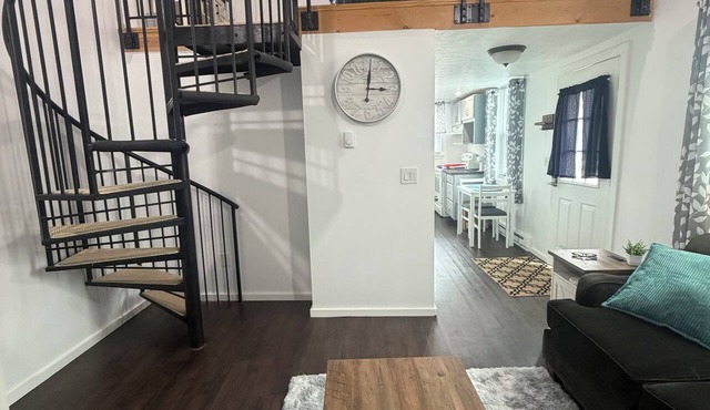 Cozy Creek Retreat - Spiral staircase and AC