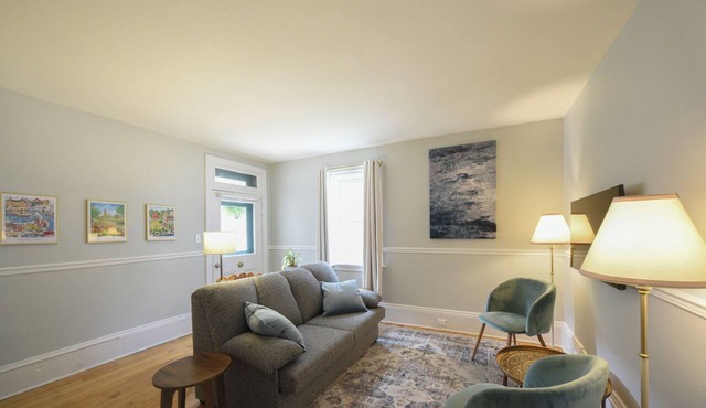 Cozy Glebe Coach house perfect for smaller families