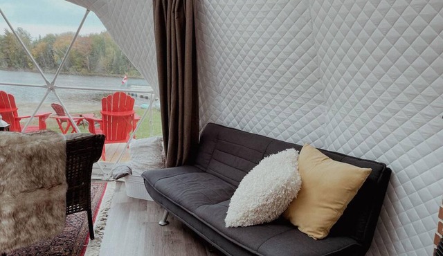 Cozy Lakeview Dome 30 minutes away from Parry Sound in Dunchurch