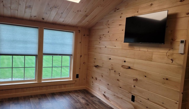 Cozy lodge room #2