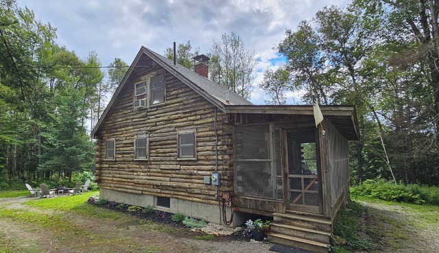 Cozy Rangeley Getaway