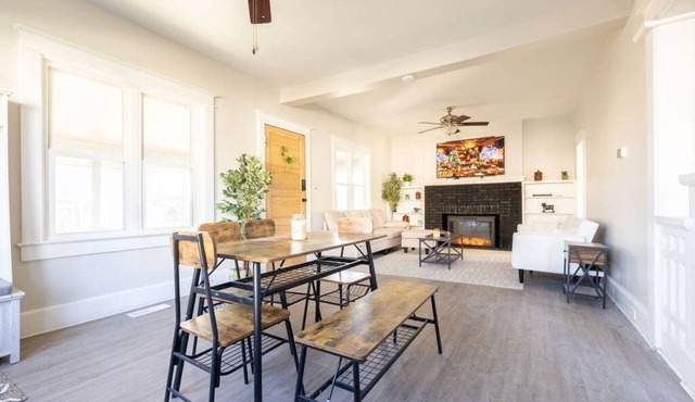 Cozy & Spacious, The Calway Inn in Trappe