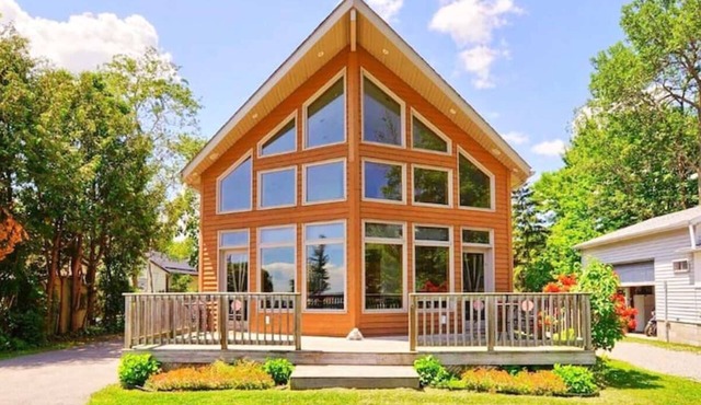Crystal Beach Cottage & Spa