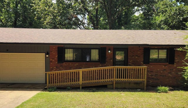 Current River Home with Private River Access in Doniphan