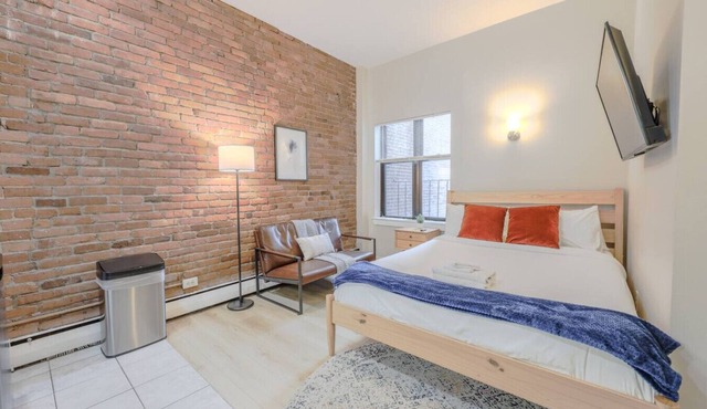 Delightful South End Studio