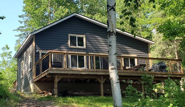 Diamond lake waterfront cottage just west of Bancroft