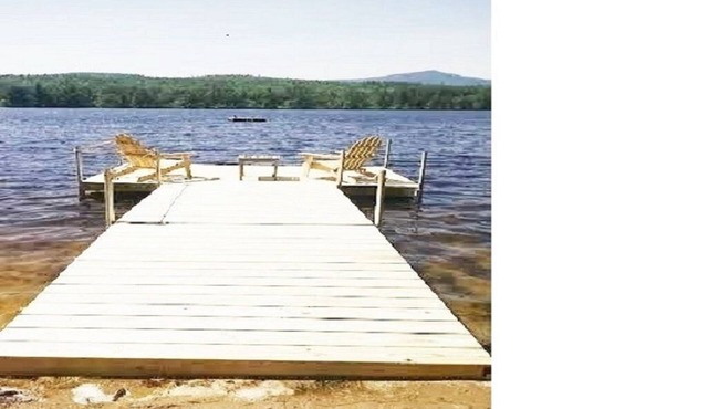 Direct Waterfront Log Cabin,Sweeping Mt Views. Sunsets, Fire-pit, Boats, Hiking